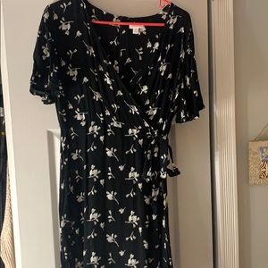 NWOT- Xhilaration Black floral wrap dress - Medium